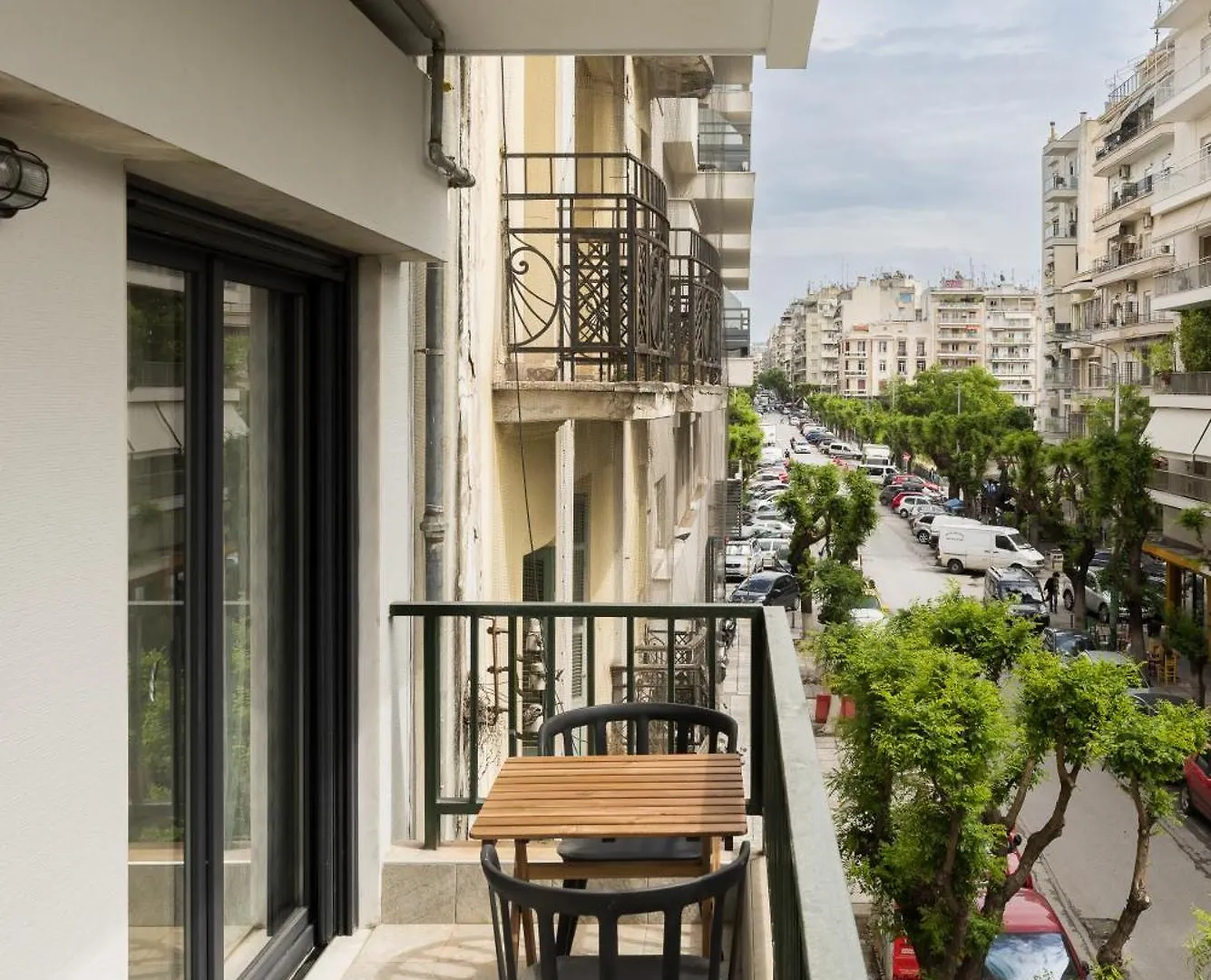 Oak Tree By Halu! Modern Two Bedroom Apartment Salonic